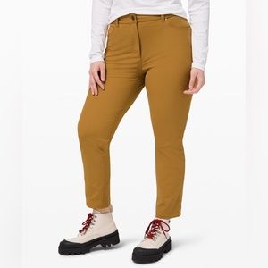 lululemon 2020 City Sleek High Rise Straight Leg Ankle Cropped Pants Size 12